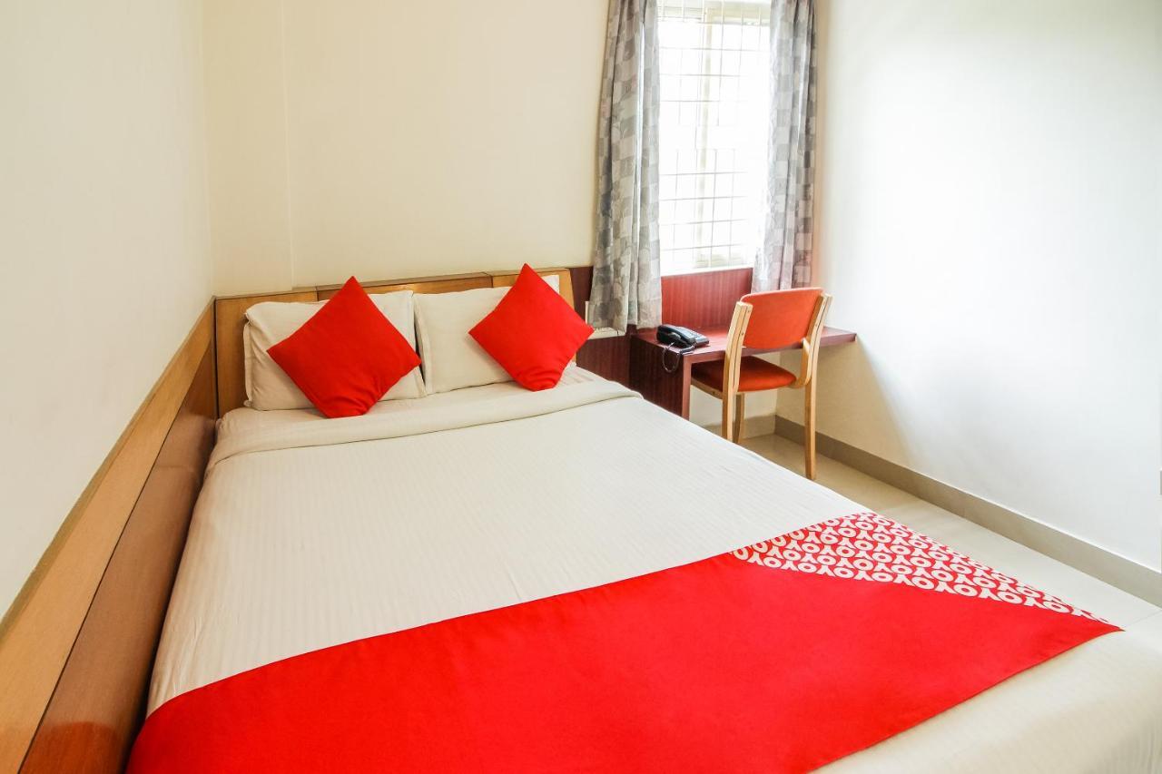 Hotel White Parrot Mysore Eksteriør bilde