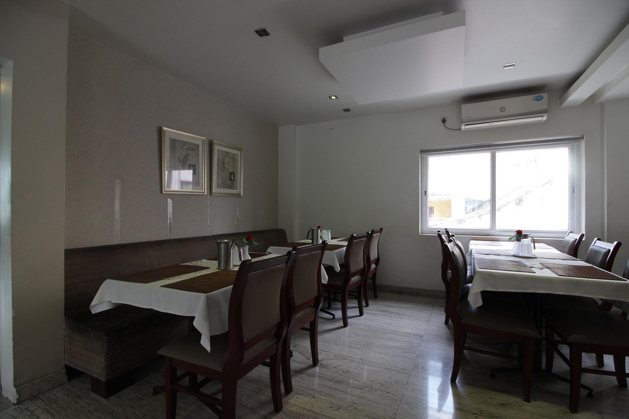 Hotel White Parrot Mysore Eksteriør bilde